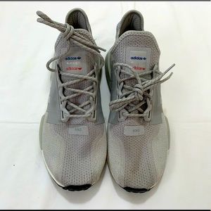 Adidas NMD_R1 V2 Silver Boost size 10